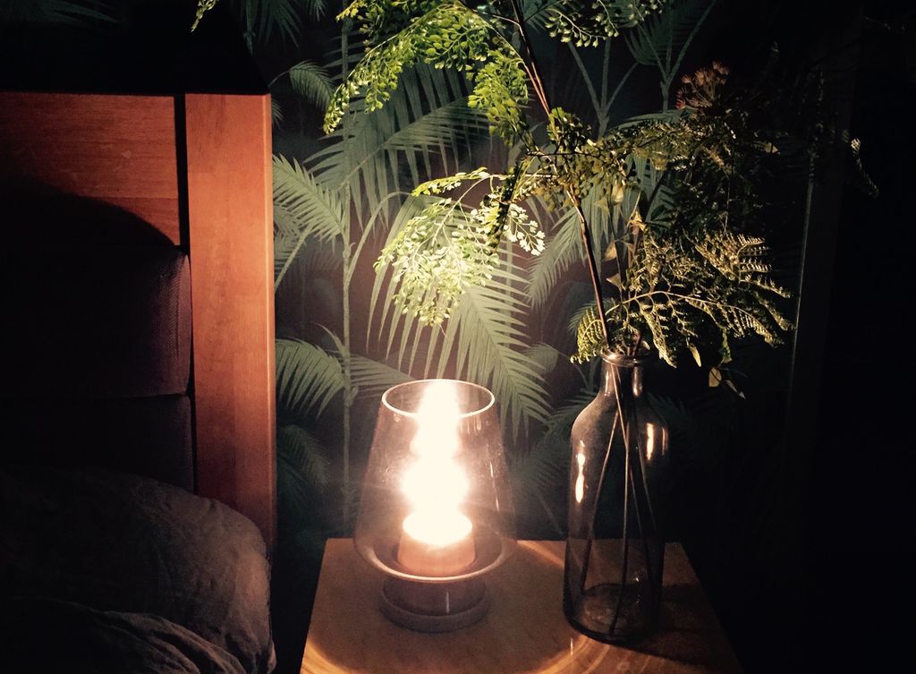 Nå er det vanskeligere enn før å skille ekte fra kunstige planter. Hva skal du se etter når du sjekker kvaliteten på kunstige planter? Det finnes noen retningslinjer, men det viktigste er sunn fornuft.